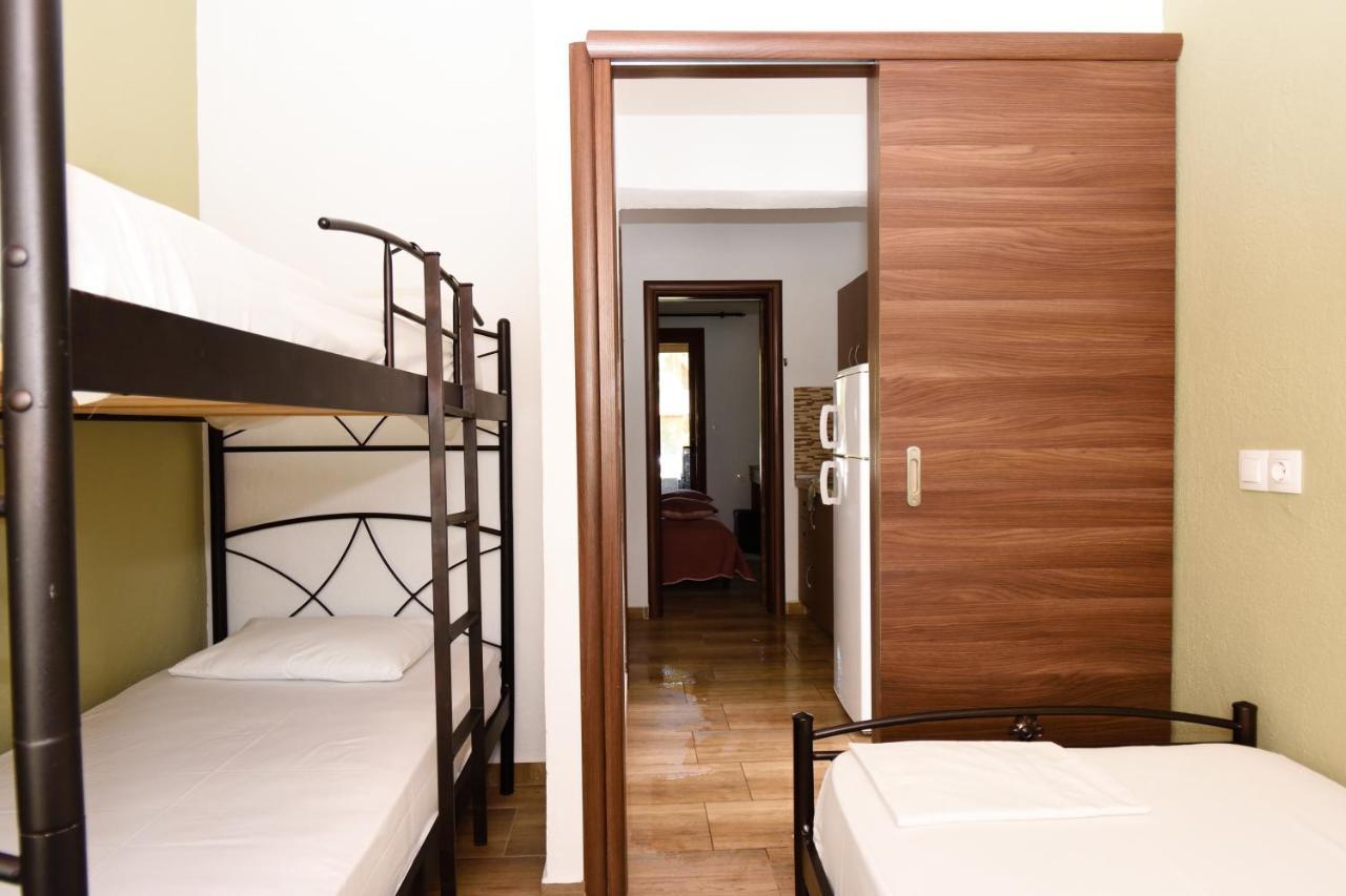 Anna Pousi Studios & Apartment ออร์โมส ปานากีอาส ภายนอก รูปภาพ